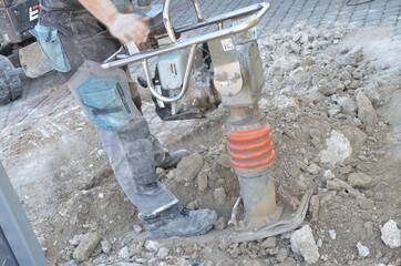 roboty ziemne ,usługi młotem ,usługi koparką , usługi budowlane , usługi remontowe ,przebijanie pod jezdnią ,zagęszczanie ziemi ,budowa, buldożer, machina, osprzęt, ciągnik, koparka, przemysł, maszyne © Szymon