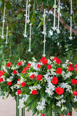Fototapeta na wymiar Floral arrangement at a wedding ceremony.