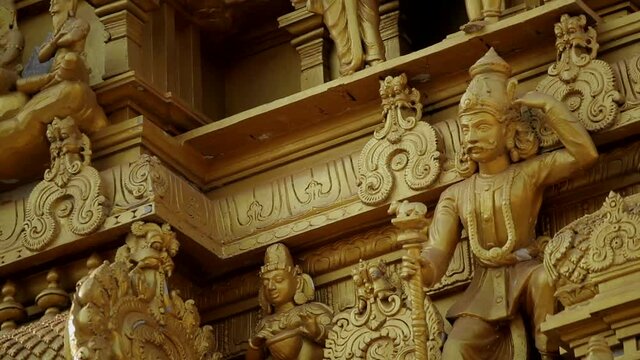 murudeshwartemple top statue close down to up.