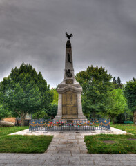 Fototapeta na wymiar Monument aux Morts du Malzieu-Ville, France