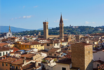 Obraz premium Aerial view of the 'Palazzo Vecchio' from Florence Camponile at sunset