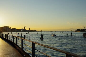 Fototapeta premium Coucher de soleil sur la lagune de Venise