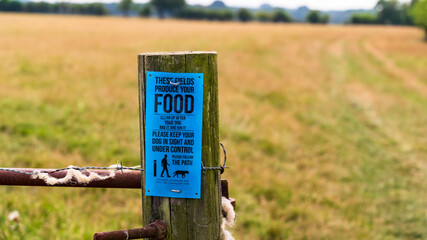 Agricultural guidance sign for a countryside walk	
