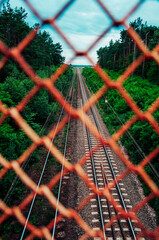 Rails behind the grid © Deadshot