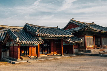 Fototapeta na wymiar Changgyeonggung Palace in Seoul, Korea