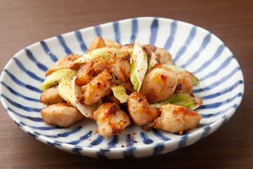 ぼんじりのネギ塩炒め