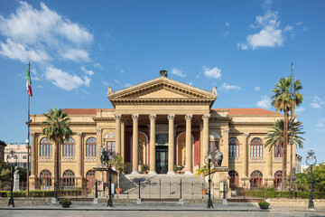 Fototapeta na wymiar Italy, Palermo, the Opera House 