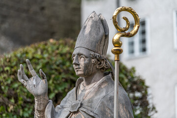 Statue Hl. Rupert in St. Peter