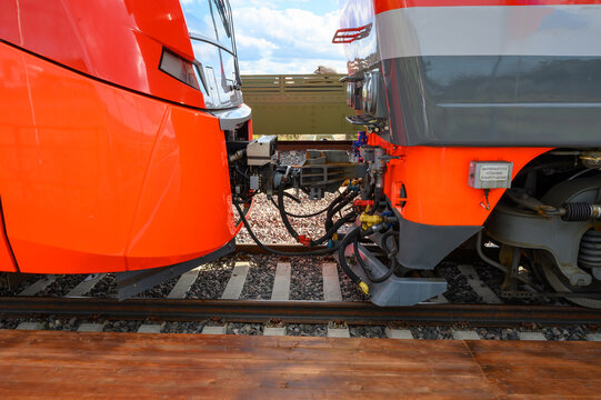 Coupling of the diesel locomotive TEP70BS-347 and the electric train ES1P-014 "Swallow", Odintsovo district, Moscow region, Russian Federation, August 29, 2020