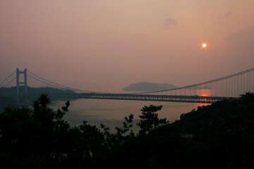 山口県　関門海峡の夕日