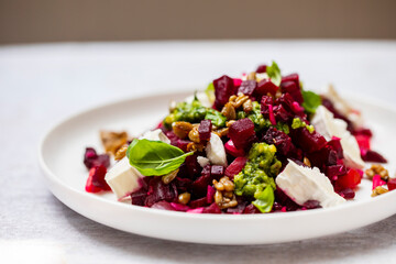 Beetroot salad with pesto and goat cheese