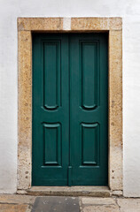 Obraz na płótnie Canvas Green colonial door, Rio de Janeiro