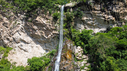 cascada del mixcoate