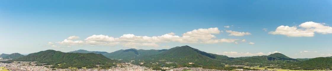 福岡県の山　天拝山から撮影した四王寺山と宝満山