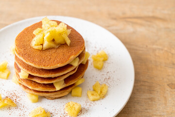 apple pancake or apple crepe
