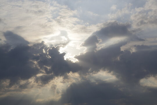 Sonne hinter Wolken - Sun behind clouds