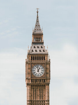 Big Ben clock tower, London, UK
