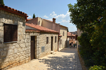 Fototapeta na wymiar street in old town in Rovinj, Croatia 