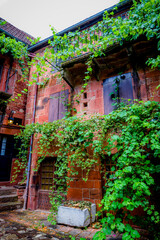 Fototapeta premium Dans les rues de Collonges-la-Rouge