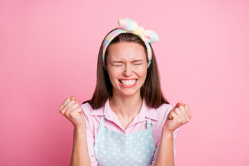 Close-up portrait of her she nice-looking attractive lovely outraged worried nervous brown-haired...