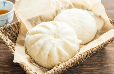 中華まん　ピザマンと肉まん