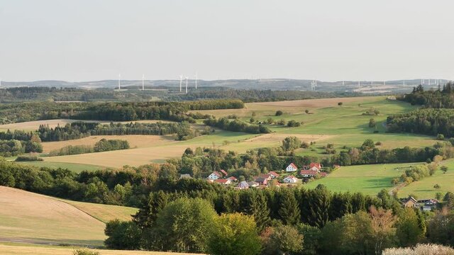 Hunsr&uuml;ck - Weitblick oberhalb von Oberhambach