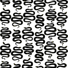 Seamless pattern with snakes