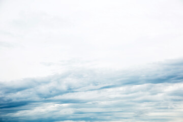 Naklejka premium beautiful blue sky with white clouds