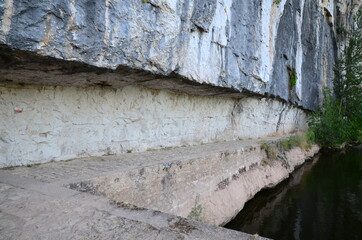 ANCIEN CHEMIN DE HALAGE VALLÉE DU LOT FRANCE