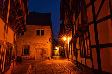 Fachwerkhäuser um Mitternacht
