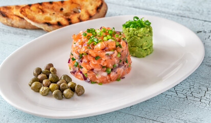 Salmon tartare