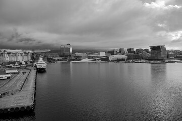 Fototapeta premium Oslo harbor in B&W
