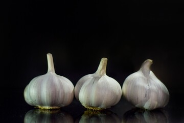 Obraz premium garlic on black