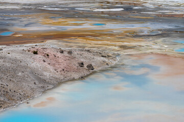 Fototapeta premium Porcelain Springs, Norris Geyser Basin, Yellowstone National Park