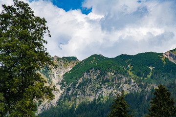 Oberstdorf - Berge,Bäume,Wolken