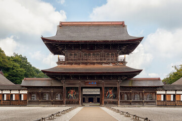 Old Sanmon Gate of Zuiryuji Temple in Takaoka in Toyama, Japan (sign says Takaoka Mountain)