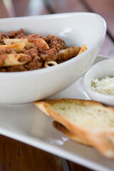 pasta and garlic bread