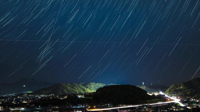 夜景　星空　光跡を残したタイムラプス(香川県高松市)