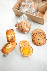 pound cake and chocolate chip cookie