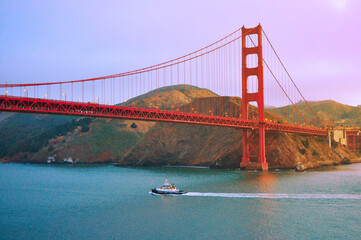 Iconic Golden Gate bridge at dawn