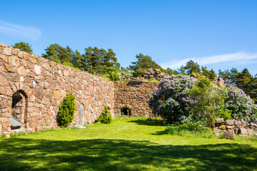 Fototapeta na wymiar View of The wall of The Svartholm fortress, Loviisa, Finland
