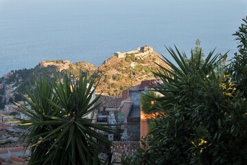 Castelmola - Scorcio del castello di Taormina al tramonto