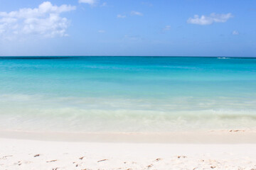 Fototapeta na wymiar Playa claras en Aruba