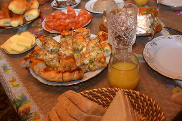 Fototapeta na wymiar holiday table, food and drinks on the table