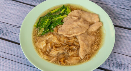 Thai Lard Nar Noodles 