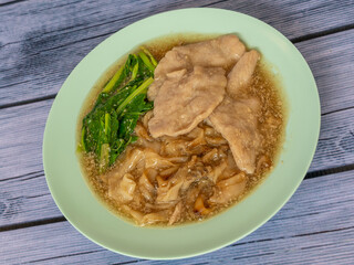 Thai Lard Nar Noodles 