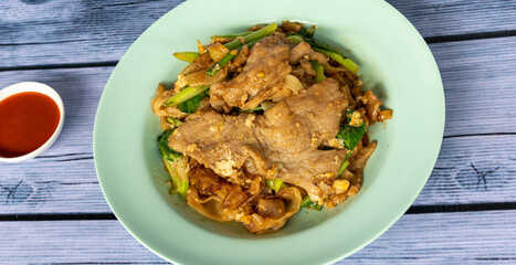 Thai Lard Nar Noodles 