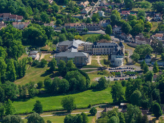 Fototapeta na wymiar vue aérienne d'une maison de retraite à Septeuil dans les Yvelines en France