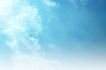 Obraz premium Blue sky with white cloud. The summer heaven is colorful clearing day Good weather and beautiful nature in the morning.