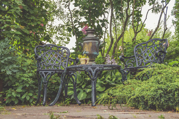 garden there is furniture for relaxing and meeting